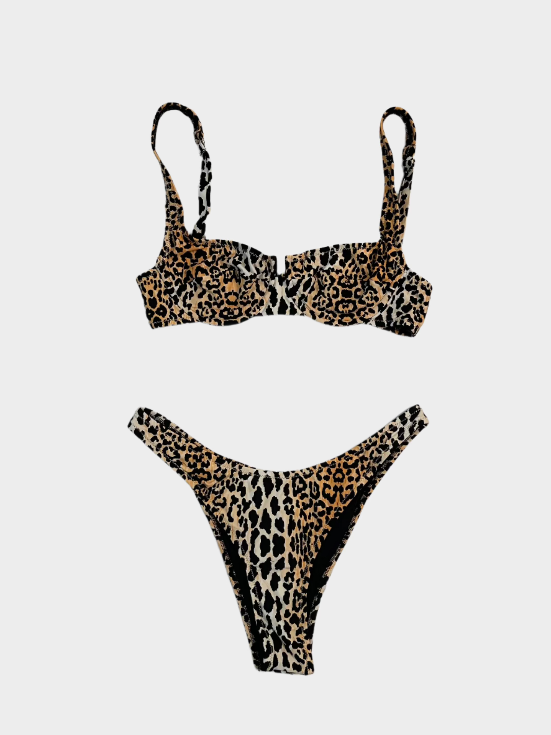 Vista frontale del bikini Brigitte Reina Olga con stampa leopardata
