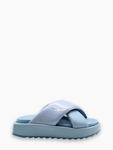 Sandali Azzurri Con Fascia Incrociata - Blu | Qlhype