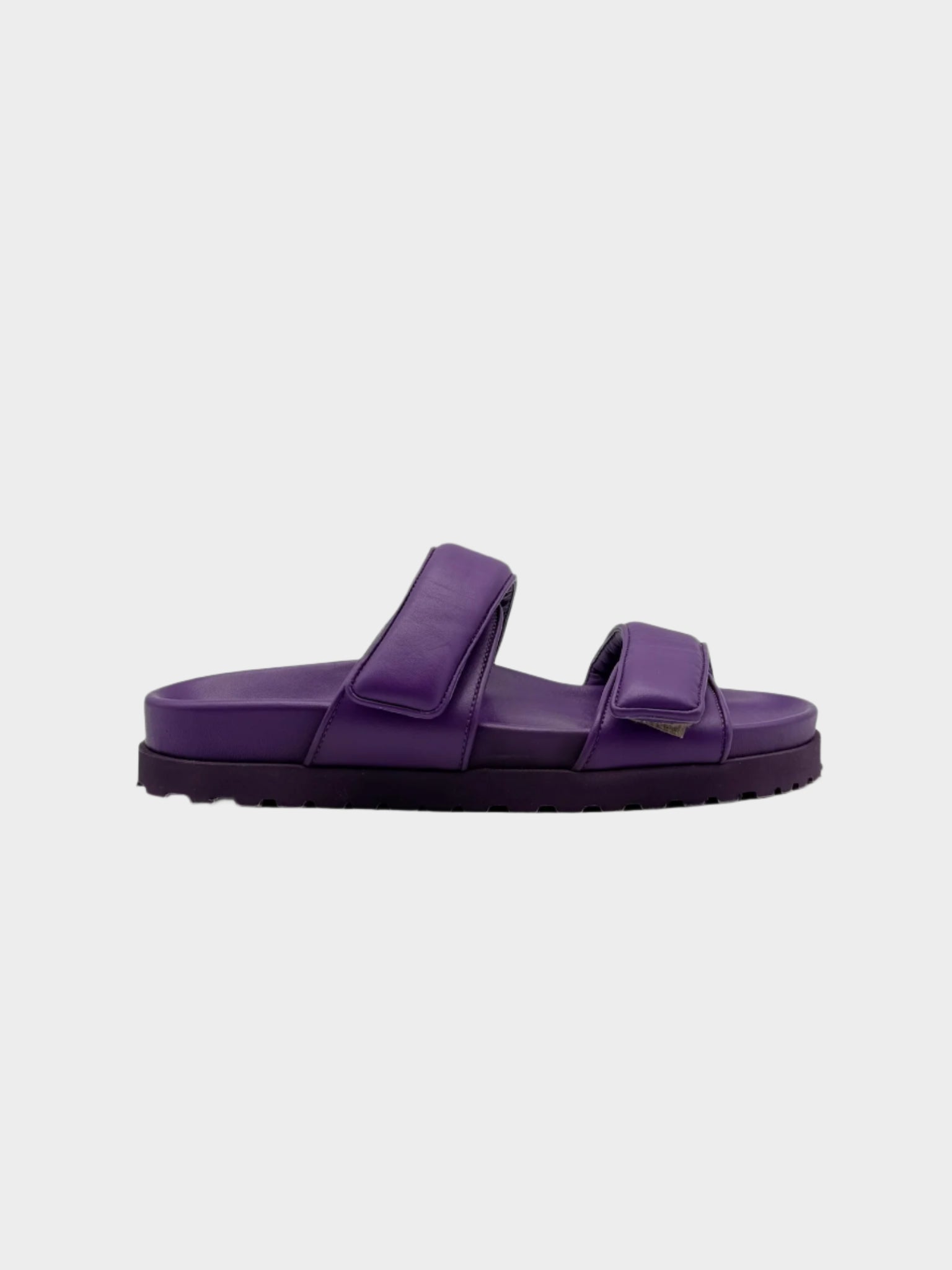 Sandali viola Gia Borghini in pelle con doppio strap visti lateralmente
