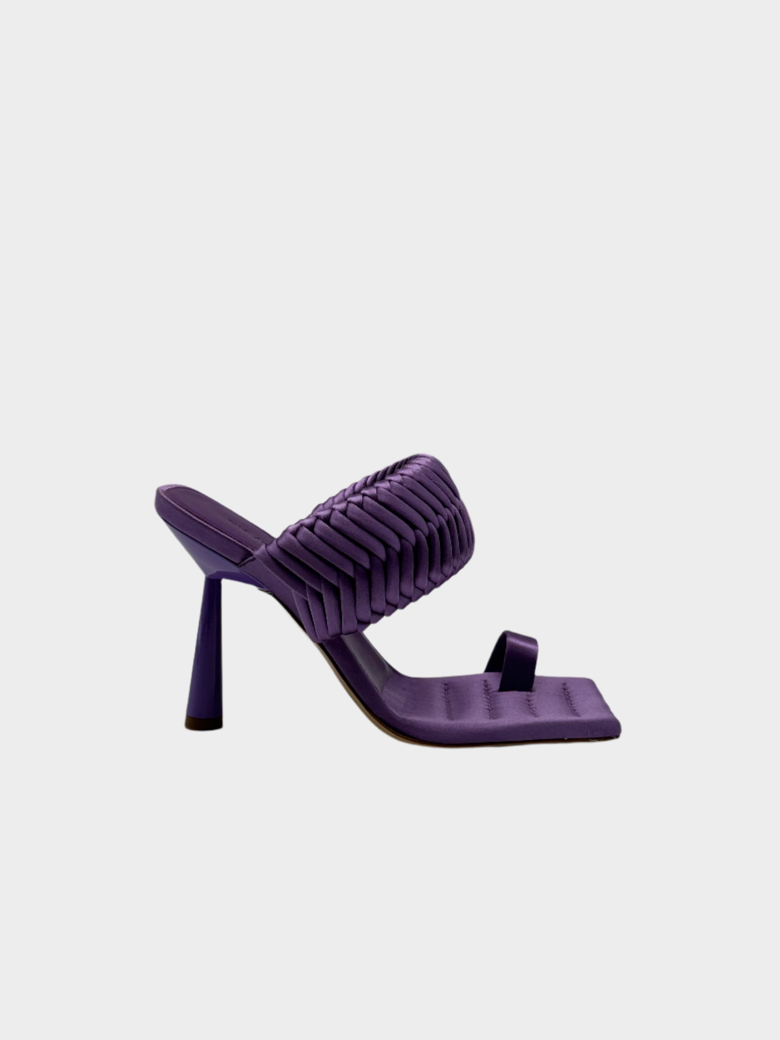 sandali lavanda, sandali satinati, sandali con tacco Qlhype, sandali eleganti estate, scarpe punta squadrata satin