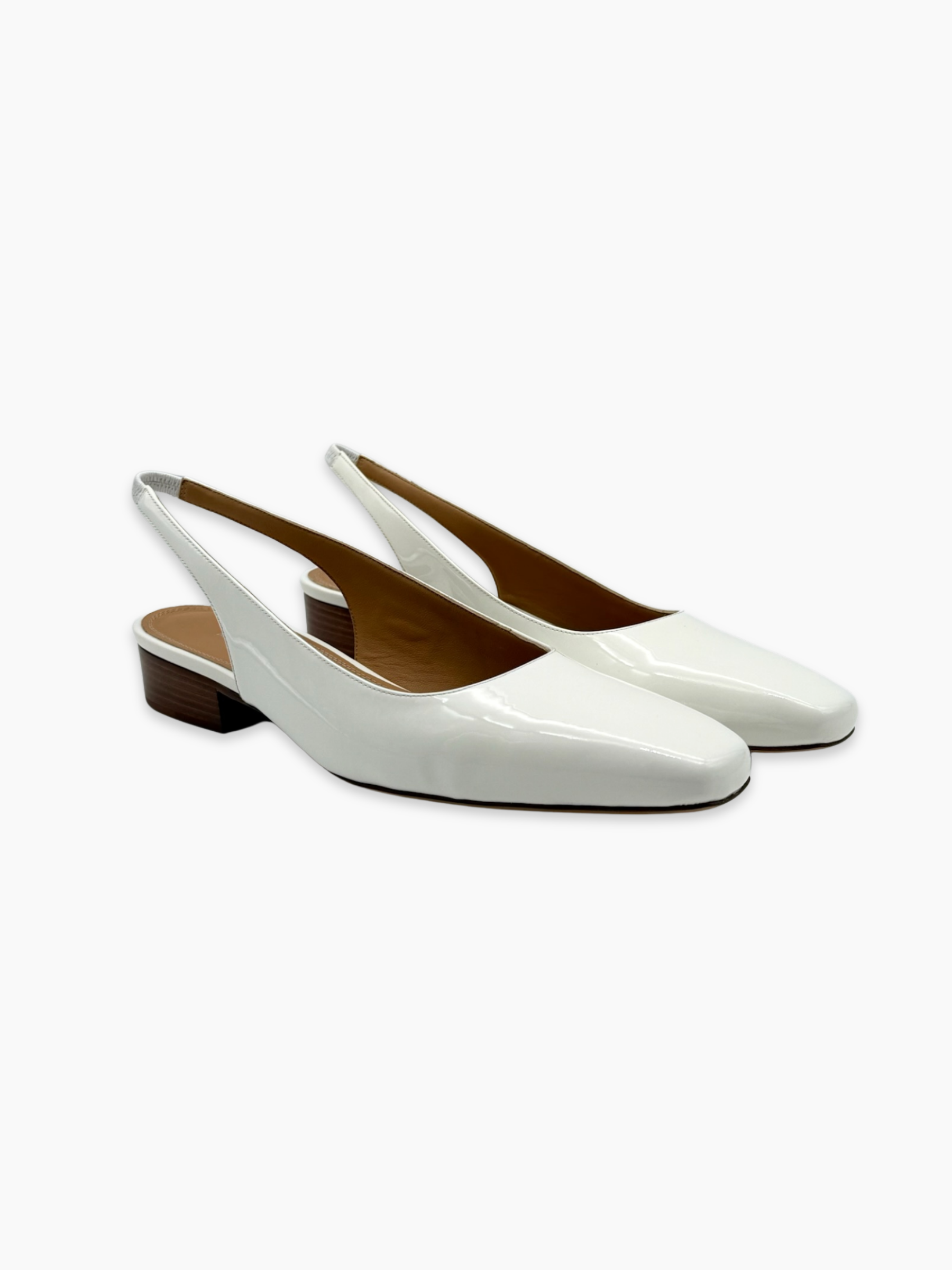 Slingback Maison Margiela bianche in vernice con tacco basso viste laterali