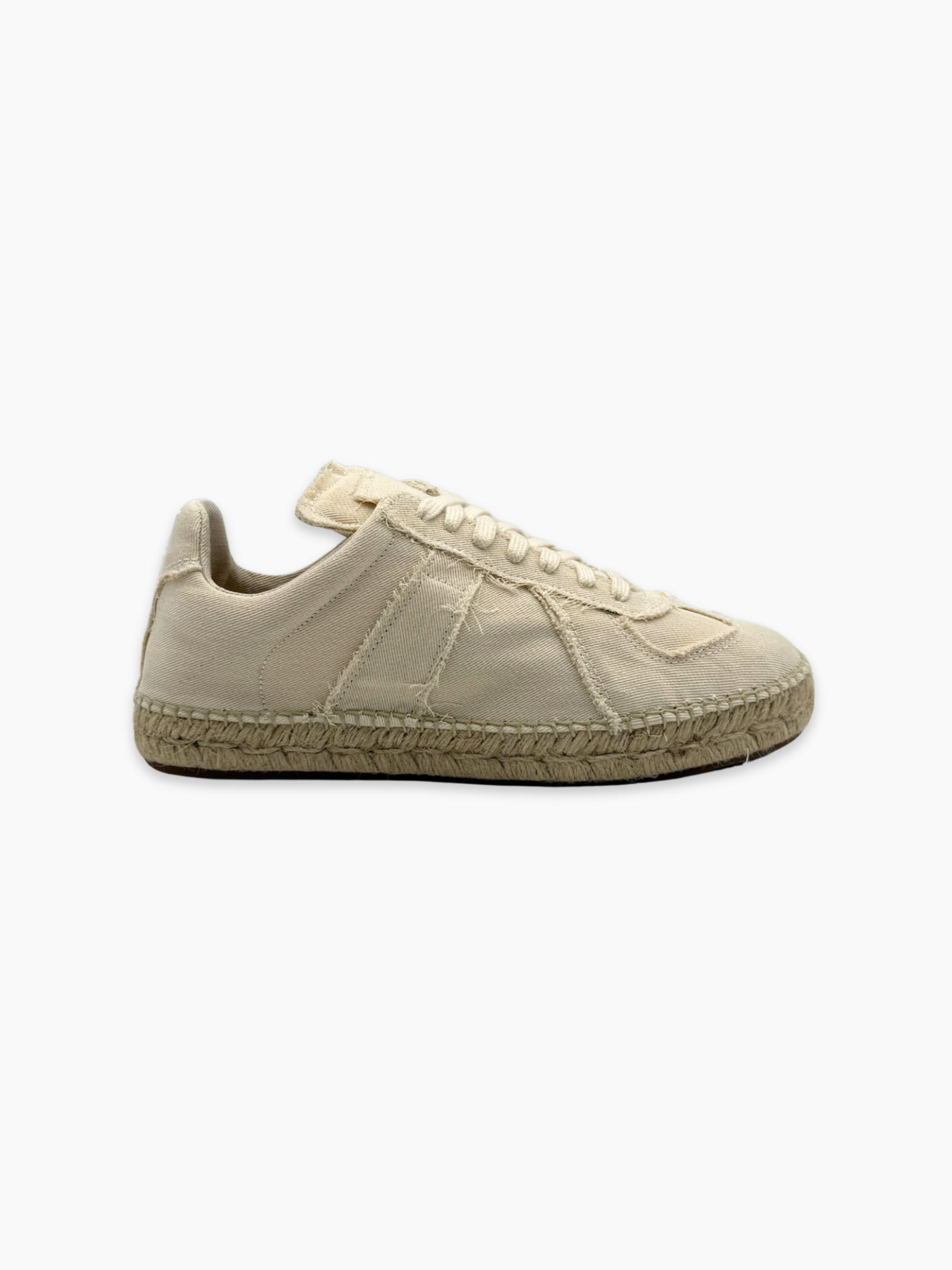 Sneakers Maison Margiela in tela beige con suola in corda viste laterali