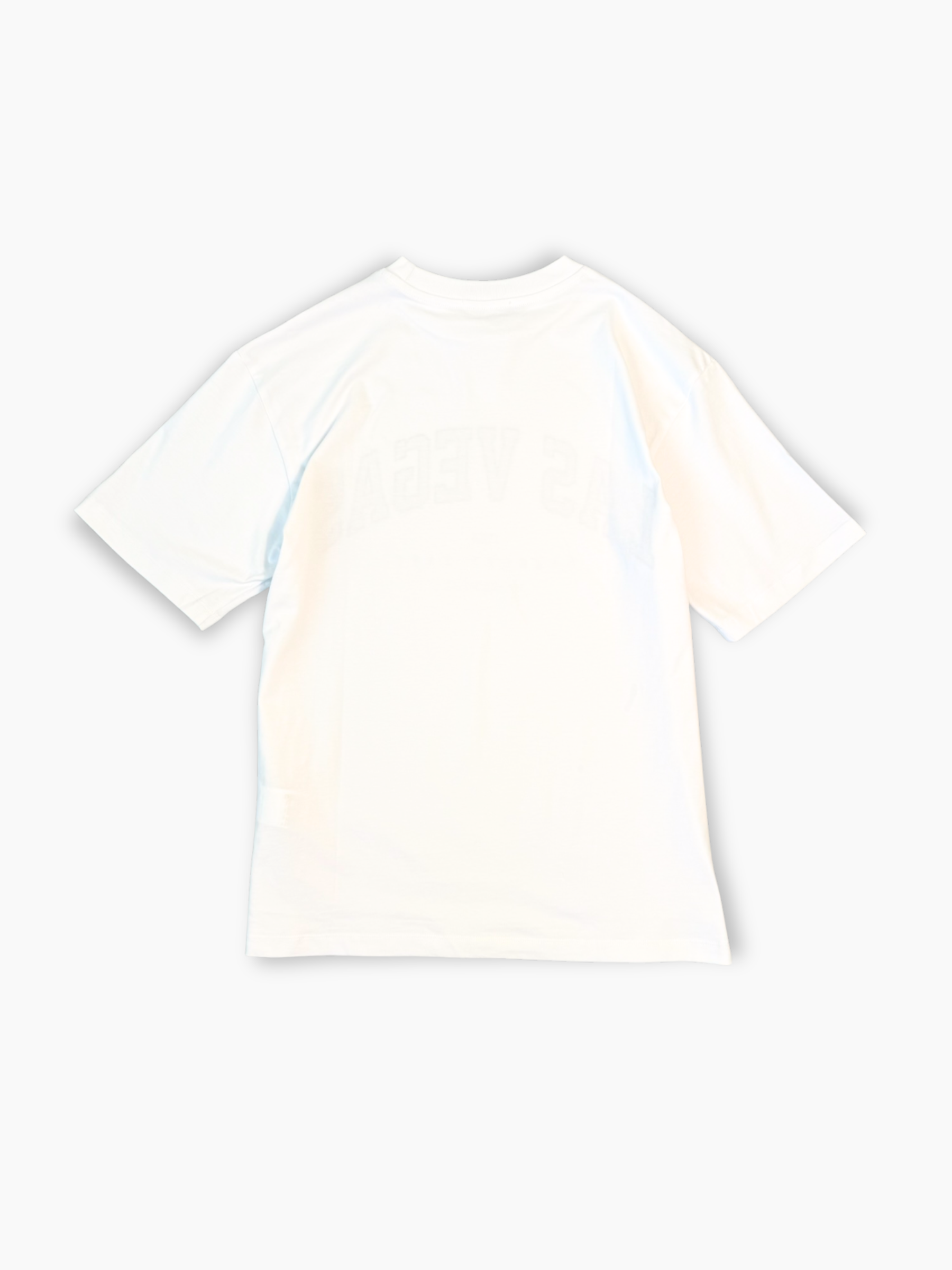 Dettaglio stampa frontale della t-shirt bianca Las Vegas