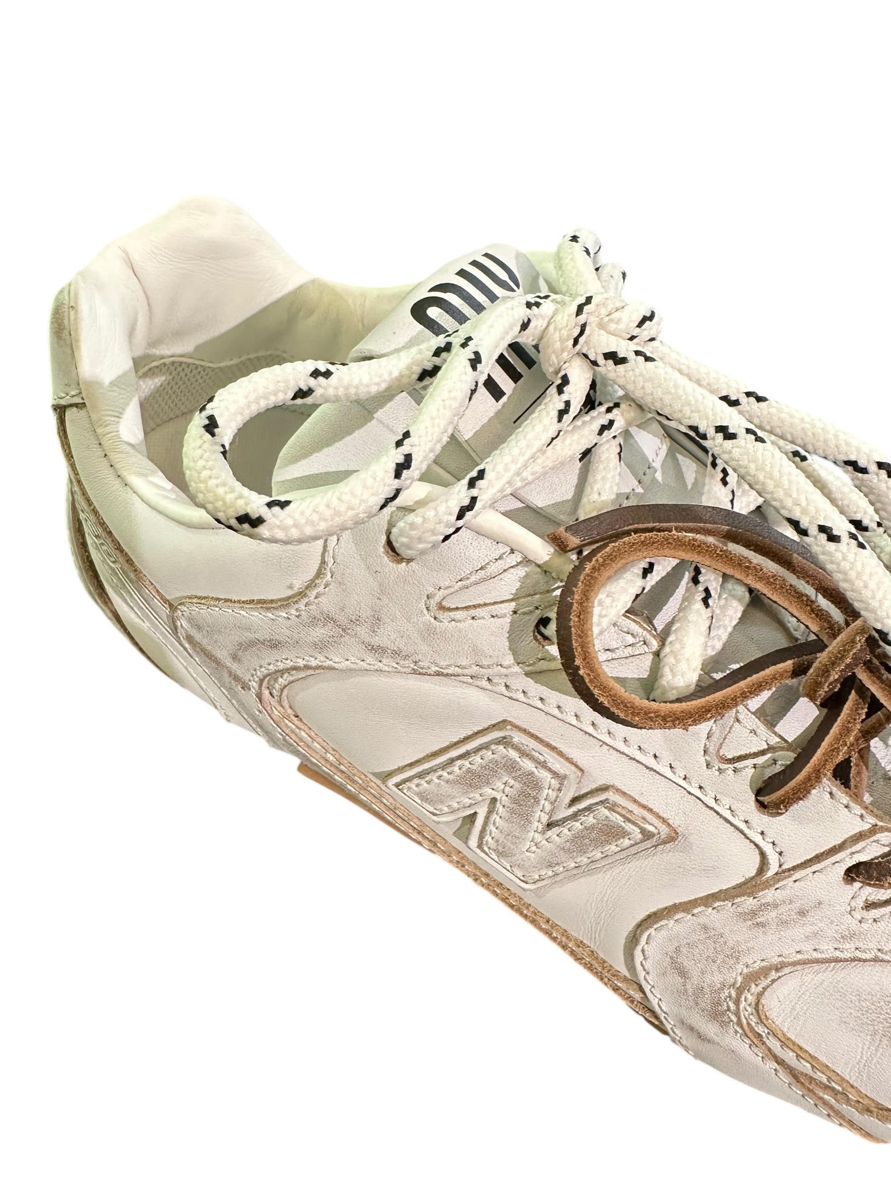 Miu Miu x New Balance Sneakers 530