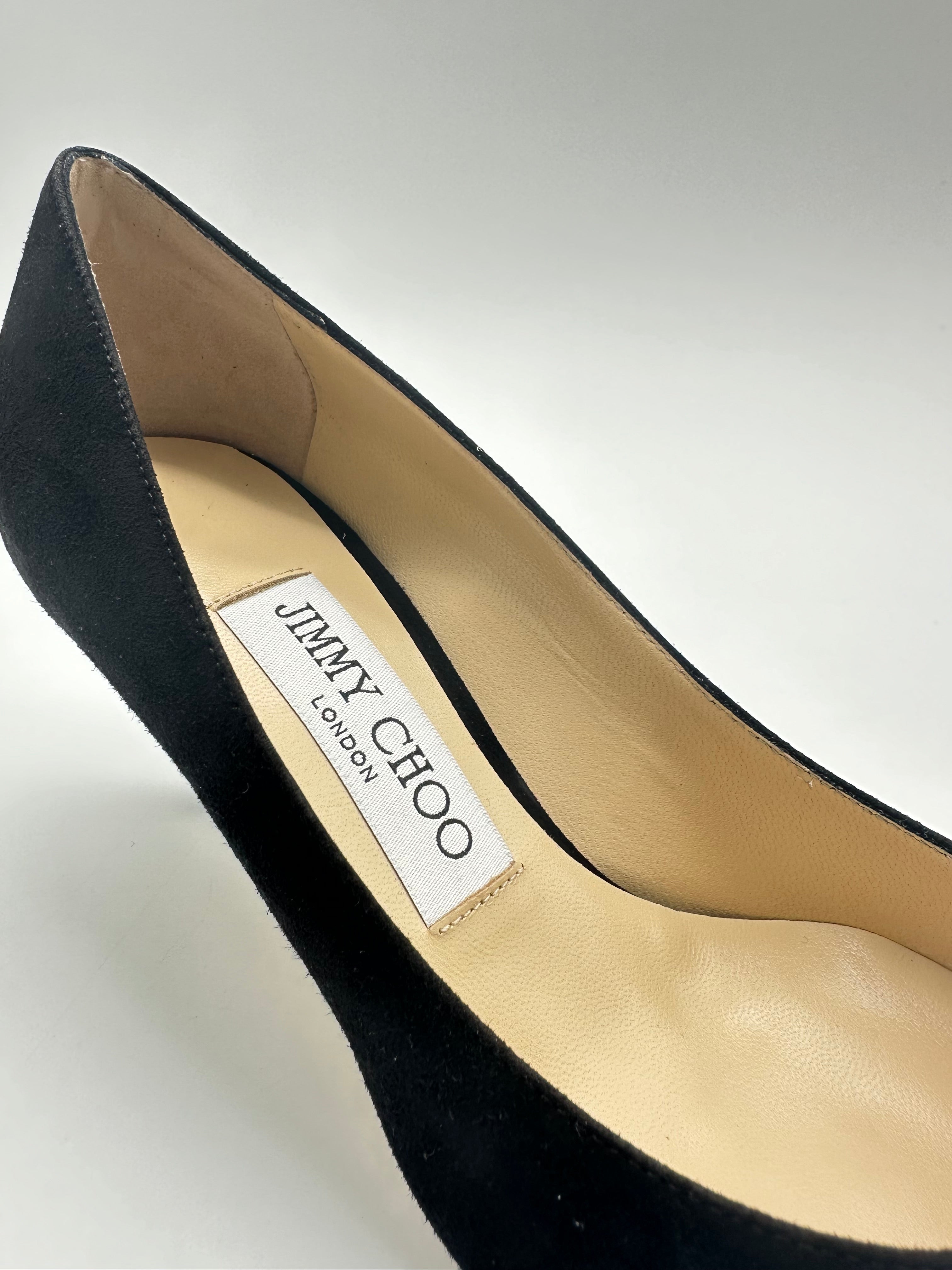 Velvet Crystals Pumps in velluto con punta affusolata, buckle con cristalli e tacco a stiletto da 6 cm.